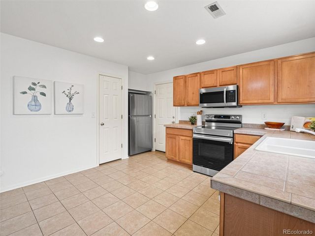 10678 Upper Ridge Road, Longmont, CO 80504