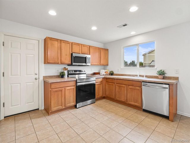 10678 Upper Ridge Road, Longmont, CO 80504
