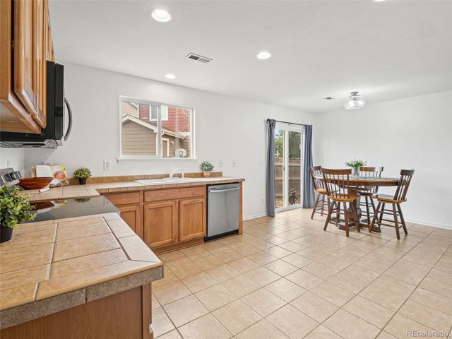 10678 Upper Ridge Road, Longmont, CO 80504