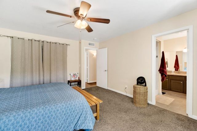 2700 Driftwood Dr, Madera, CA 93637