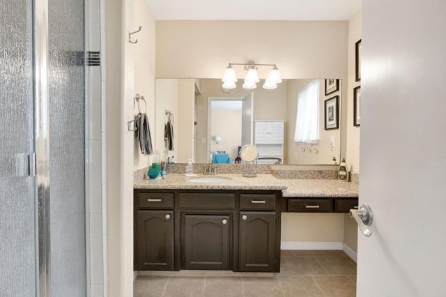 2700 Driftwood Dr, Madera, CA 93637