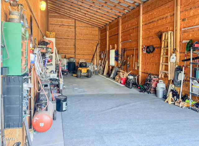 1505 Indian Warpath Road, Sevierville, TN 37876