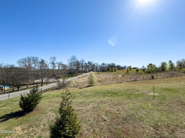 1505 Indian Warpath Road, Sevierville, TN 37876
