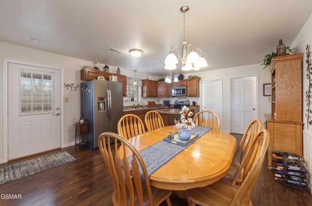 1505 Indian Warpath Road, Sevierville, TN 37876