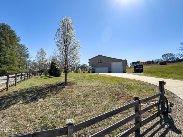 1505 Indian Warpath Road, Sevierville, TN 37876