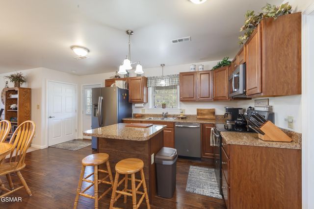 1505 Indian Warpath Road, Sevierville, TN 37876