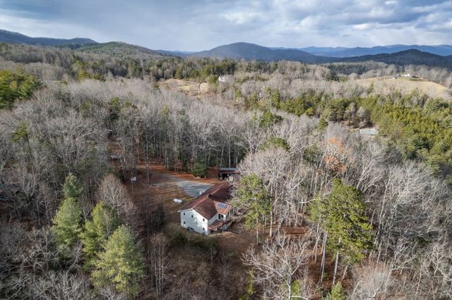 411 Sharing Lane, Murphy, NC 28906