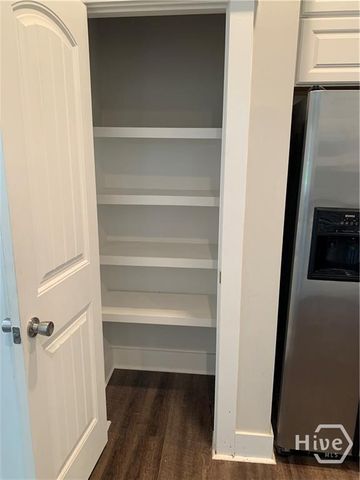 523 W 44th Street, Savannah, GA 31405