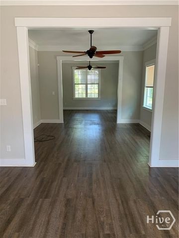 523 W 44th Street, Savannah, GA 31405