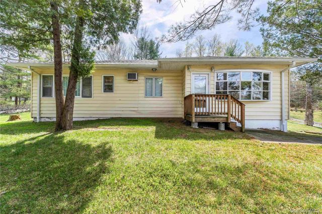 1 Jade Lane, Swan Lake, NY 12783