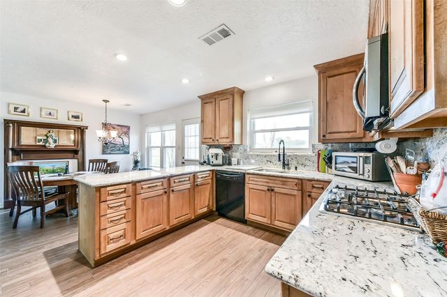 15907 Diana Lane, Houston, TX 77062