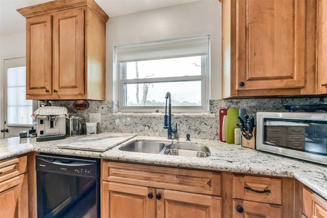 15907 Diana Lane, Houston, TX 77062