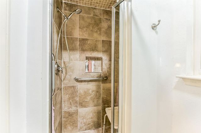 15907 Diana Lane, Houston, TX 77062