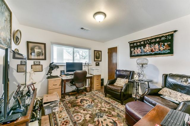 15907 Diana Lane, Houston, TX 77062