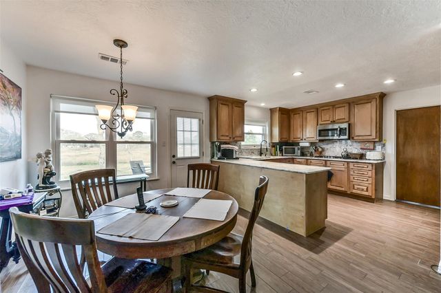 15907 Diana Lane, Houston, TX 77062