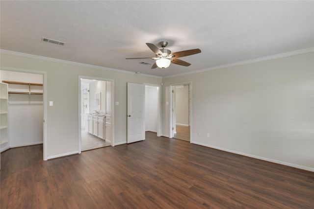 20 Golfview Manor Road, Huntsville, TX 77340