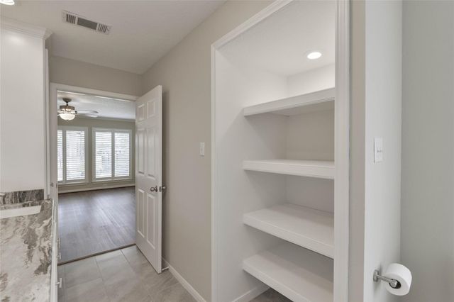 20 Golfview Manor Road, Huntsville, TX 77340