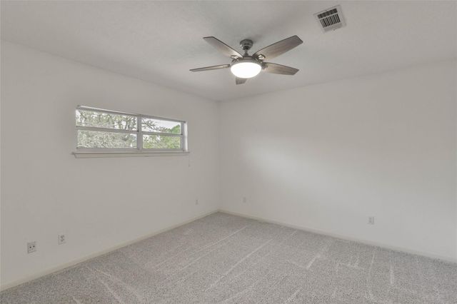 20 Golfview Manor Road, Huntsville, TX 77340