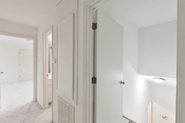 20 Golfview Manor Road, Huntsville, TX 77340