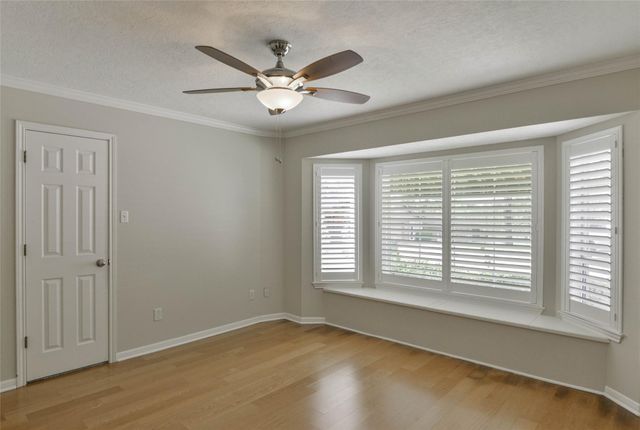 20 Golfview Manor Road, Huntsville, TX 77340