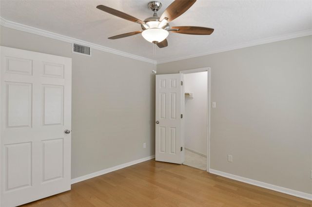 20 Golfview Manor Road, Huntsville, TX 77340