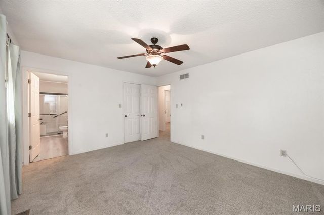 30 Williamsburg Lane, Glen Carbon, IL 62034