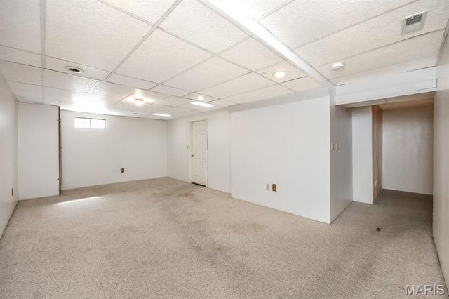 30 Williamsburg Lane, Glen Carbon, IL 62034