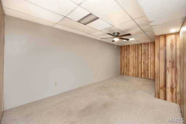30 Williamsburg Lane, Glen Carbon, IL 62034