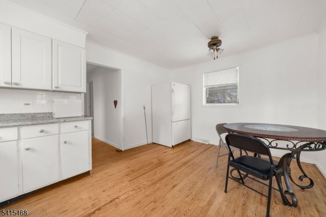 8 Cornell Way, Hopatcong Boro, NJ 07843