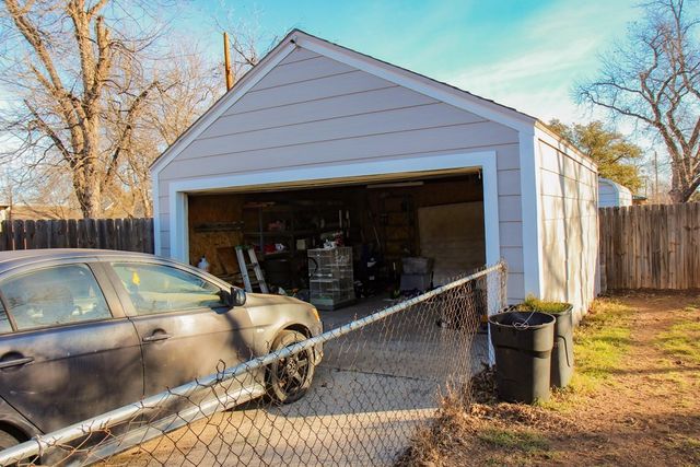 206 N Van Buren Street, San Angelo, TX 76901