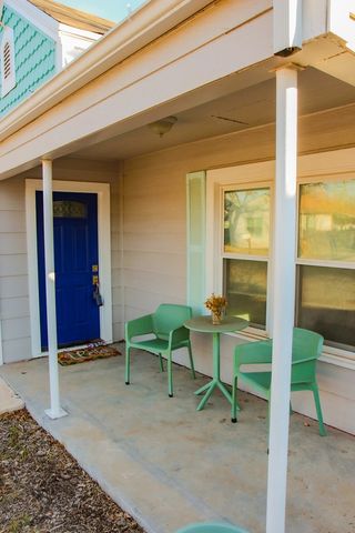 206 N Van Buren Street, San Angelo, TX 76901