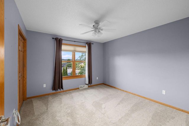 603 Knollwood DRIVE, Holmen, WI 54636