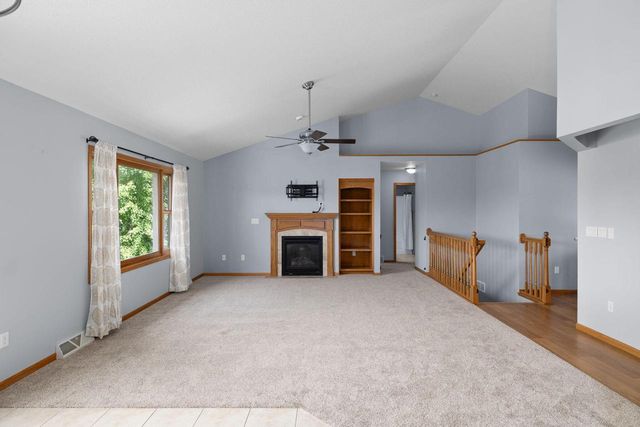 603 Knollwood DRIVE, Holmen, WI 54636