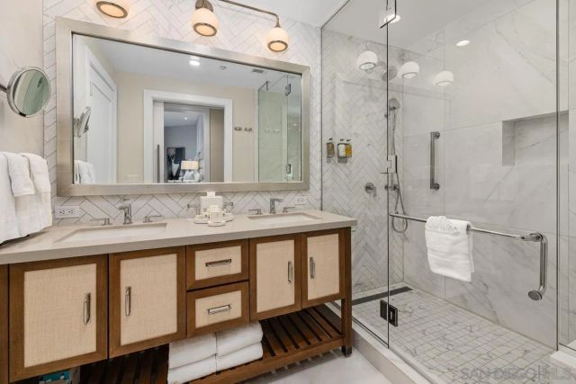 1500 Orange Ave Res 17, Coronado, CA 92118