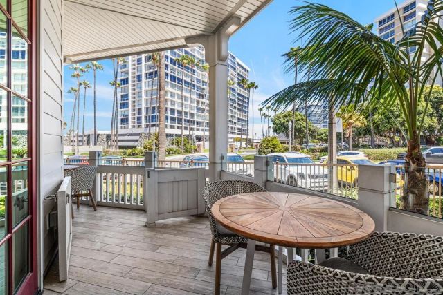1500 Orange Ave Res 17, Coronado, CA 92118