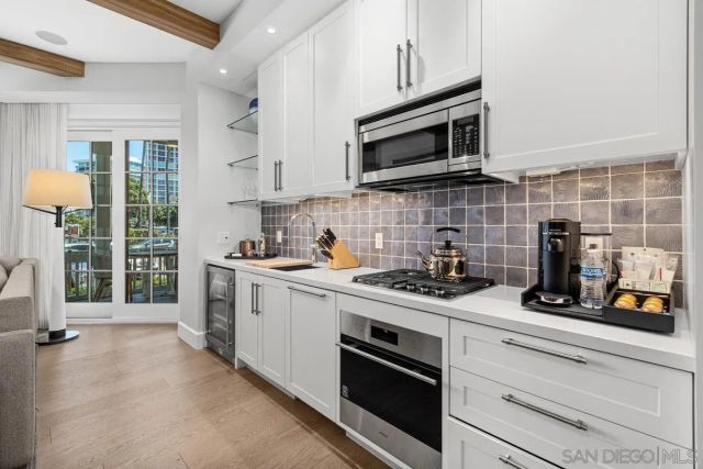 1500 Orange Ave Res 17, Coronado, CA 92118