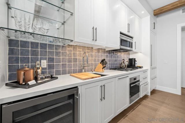 1500 Orange Ave Res 17, Coronado, CA 92118
