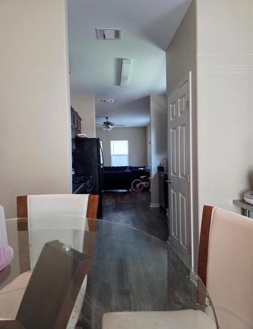 542 Coolwood Drive, Houston, TX 77013