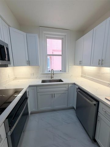 1221 N PALM AVENUE 204, Sarasota, FL 34236