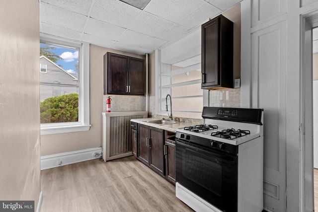 2201 WALNUT ST, Harrisburg, PA 17103