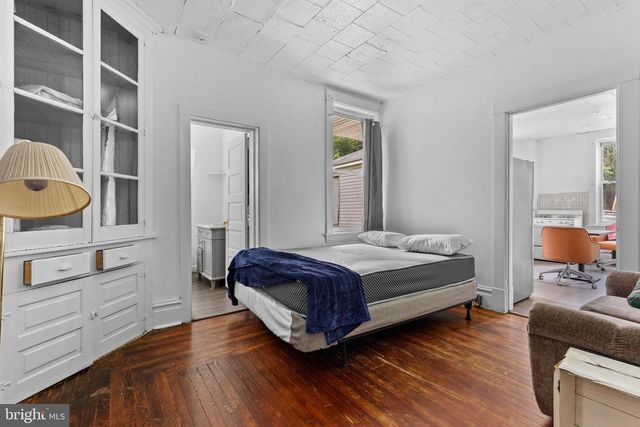 2201 WALNUT ST, Harrisburg, PA 17103