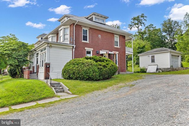 2201 WALNUT ST, Harrisburg, PA 17103