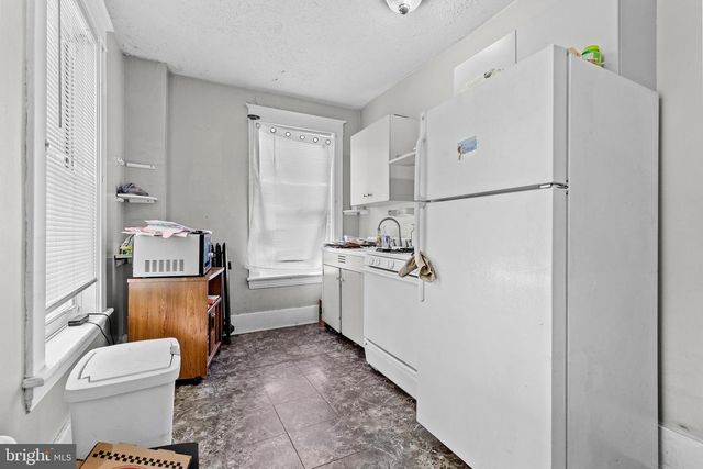 2201 WALNUT ST, Harrisburg, PA 17103