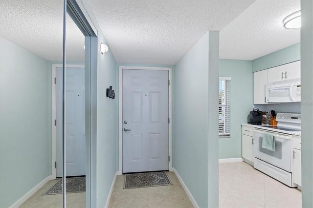 7294 CLOISTER DRIVE 9, Sarasota, FL 34231