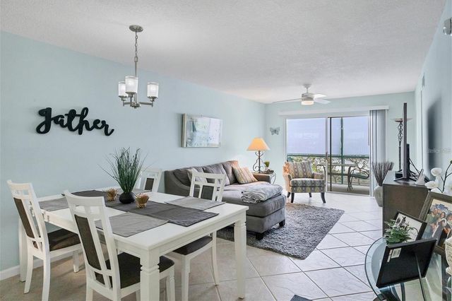 7294 CLOISTER DRIVE 9, Sarasota, FL 34231