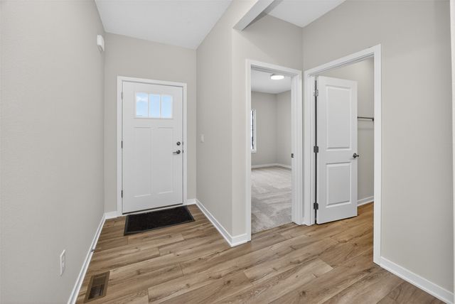 16516 Bentwood Drive, Urbandale, IA 50323