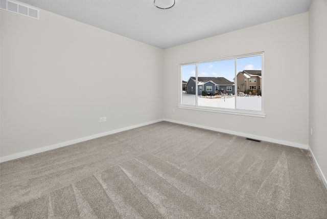 16516 Bentwood Drive, Urbandale, IA 50323