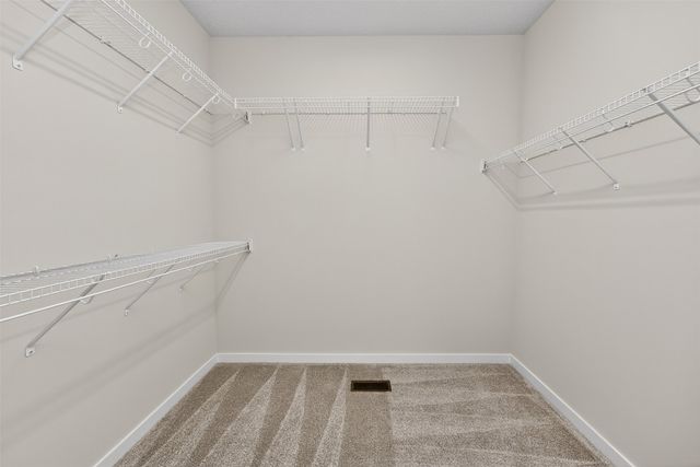 16516 Bentwood Drive, Urbandale, IA 50323