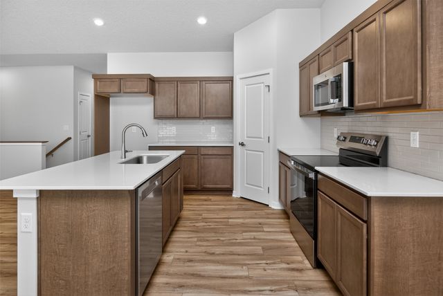 16516 Bentwood Drive, Urbandale, IA 50323