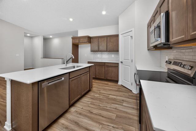 16516 Bentwood Drive, Urbandale, IA 50323